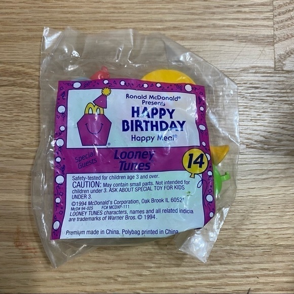 Vintage Happy Birthday Looney Tunes Toy 14 NEW McDonald’s - Picture 2 of 3